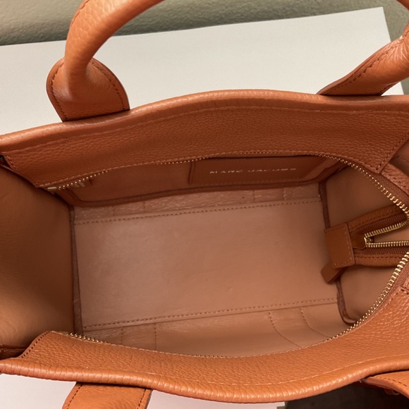 Marc Jacob’s The Leather Small Tote Bag - Picture 7 of 8